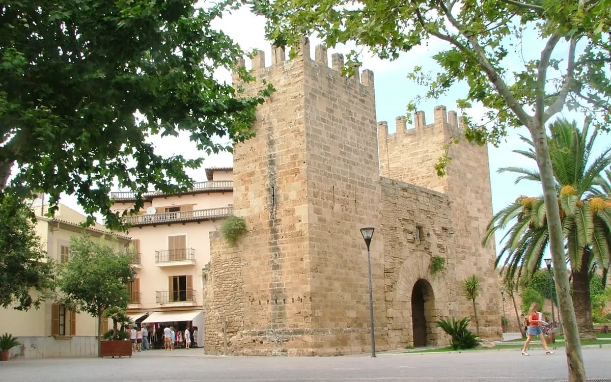 Alcúdia, Islas Baleares — juego de pistas en Alcúdia